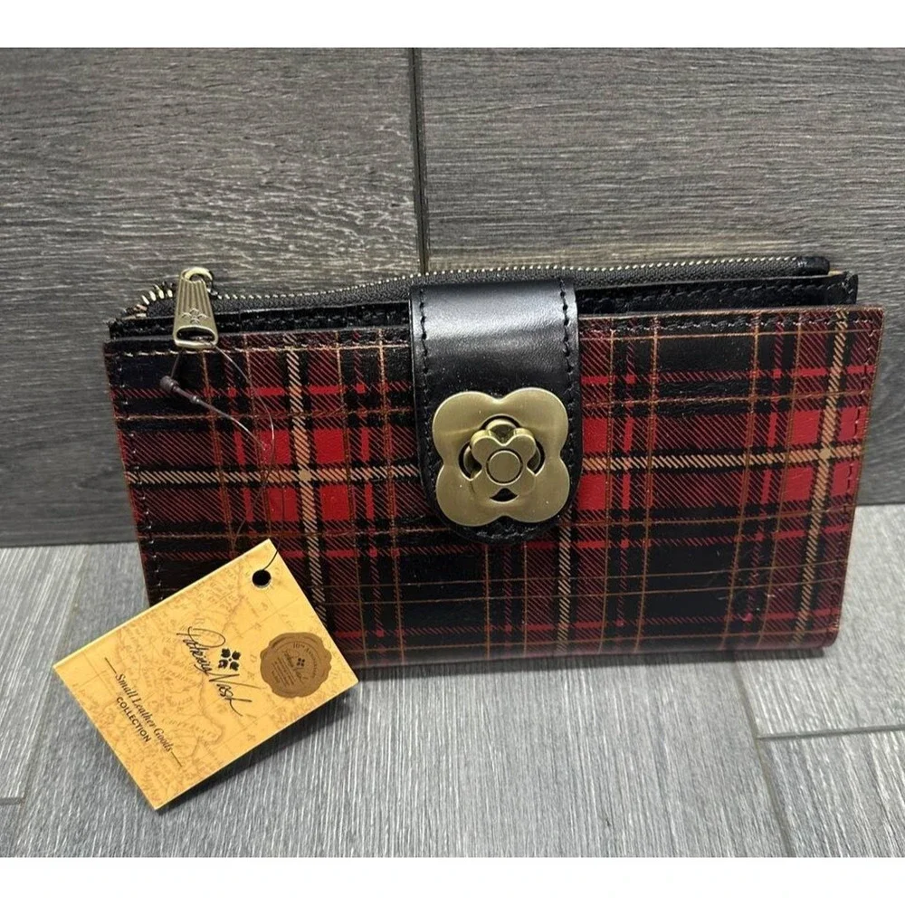 Patricia Nash Tartan Plaid Wallet Multicolor A390997